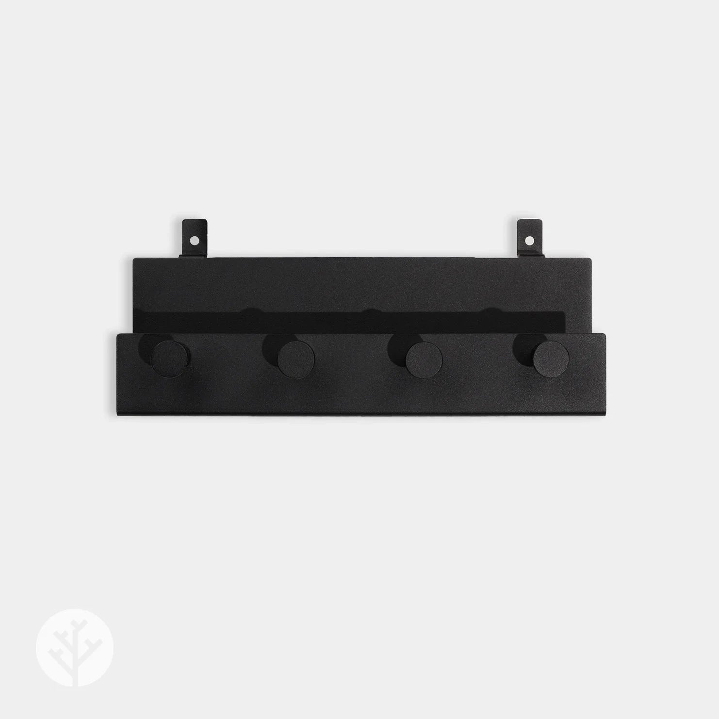 Feature infographic showing shelf with pegs dimensions weight capacity and installation guide